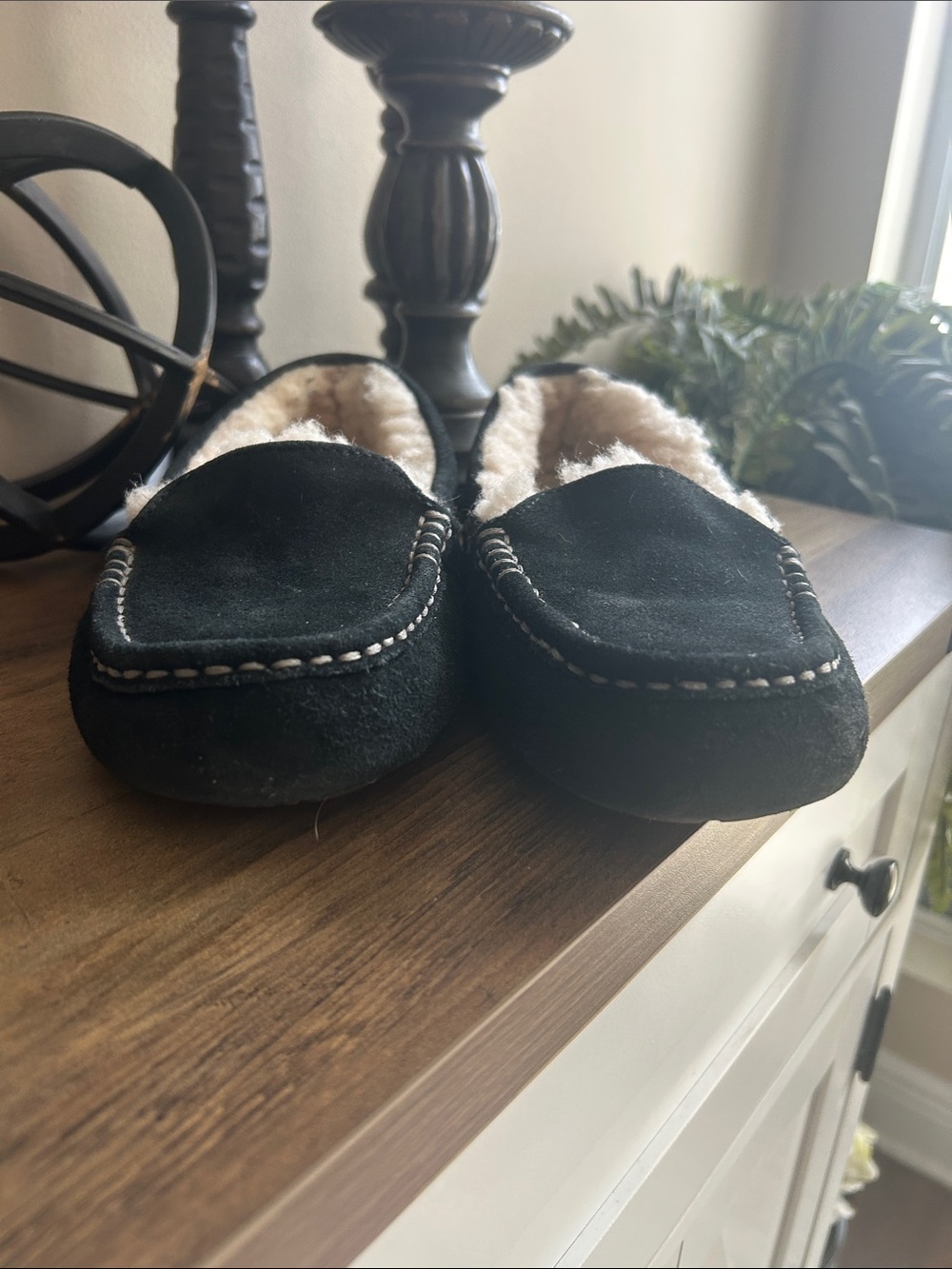 UGG Ansley Black Suede Shearling-Lined Moccasins 8 - Picture 2 of 6
